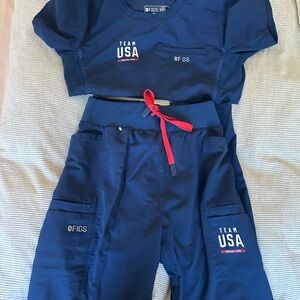 FIGS Team USA Navy Scrub Set XS